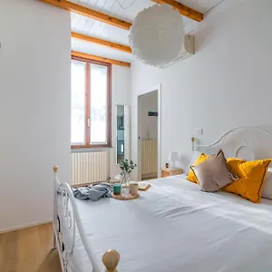 Casa Allegra_bilocale In Centro Con Posto Auto Pavia